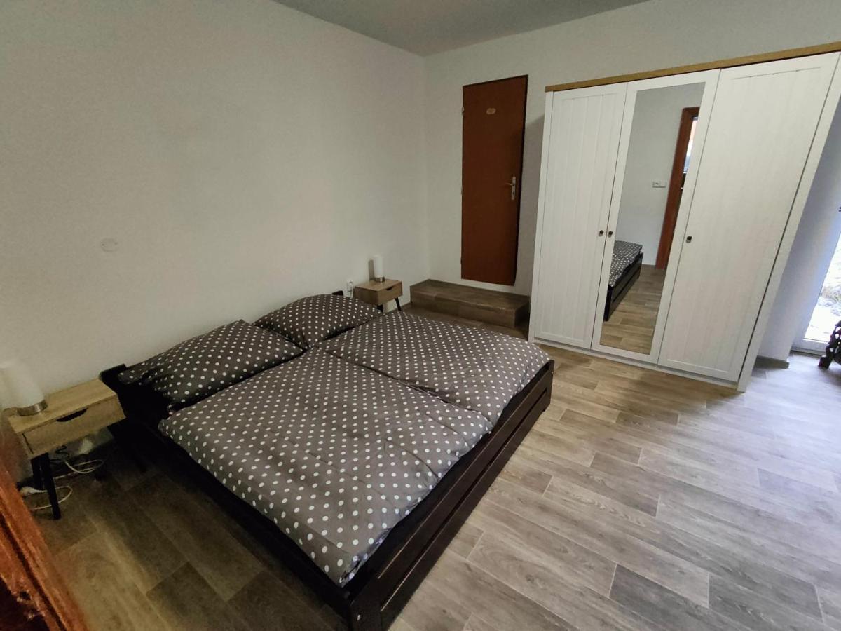 Apartmany Na Ceste Desna  Exterior photo